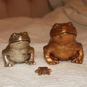 frog decoration set